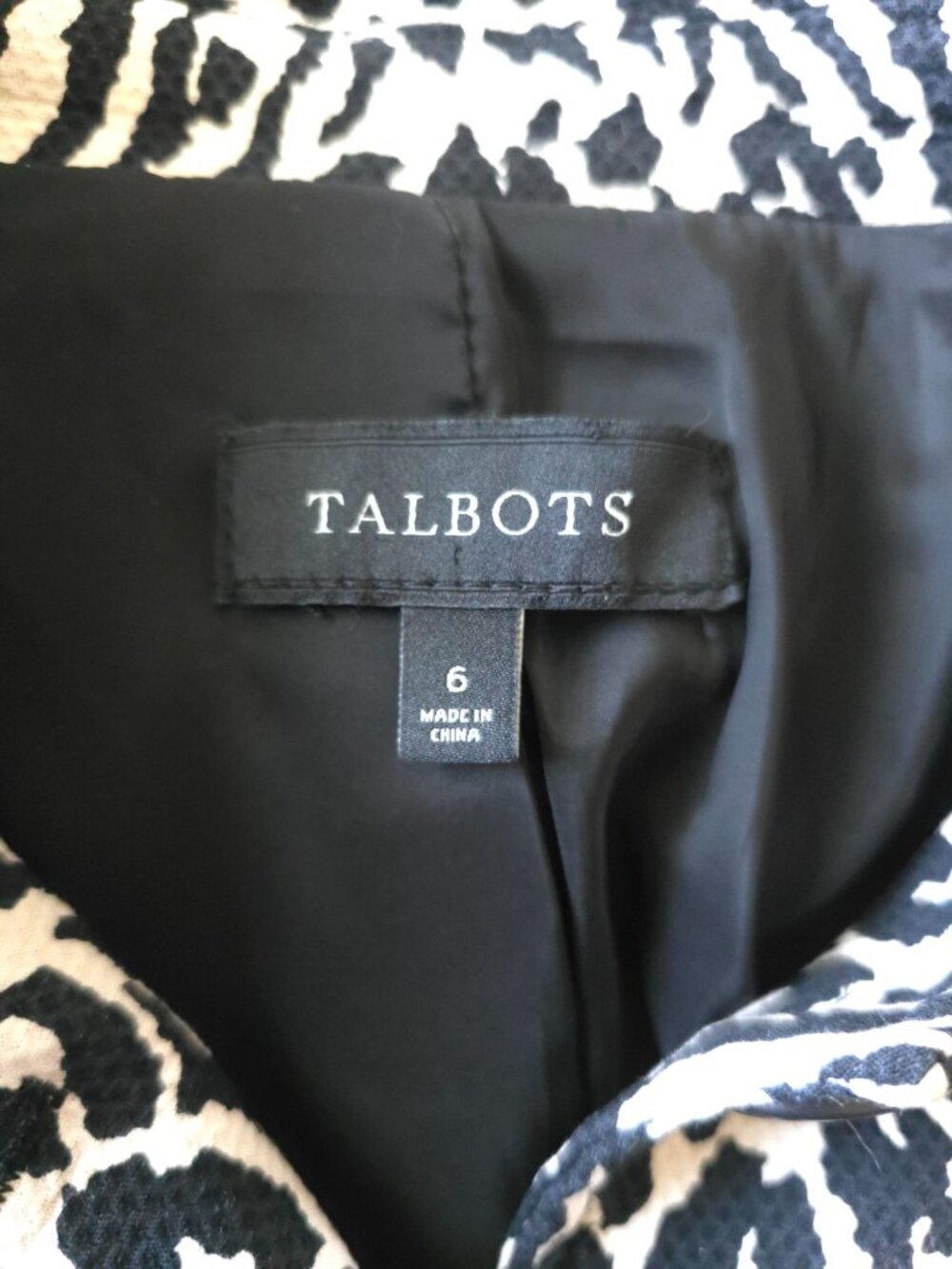 Talbots Animal Print Black & White Button Front Textured Blazer Jacket Sz 6 - Picture 5 of 7